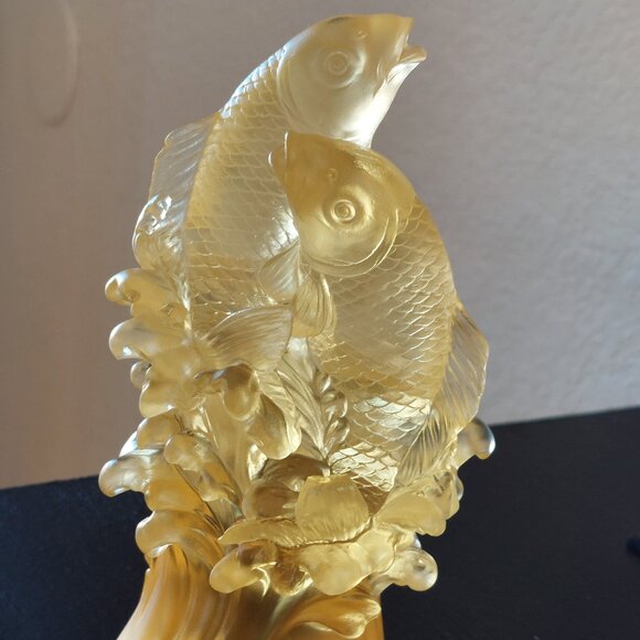 Hand carved statue of Golden dancing KOI FISH ON WATER - Picture 1 of 3